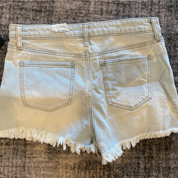 Jean Shorts Bundle - Picture 7 of 9